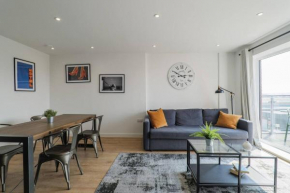 *** CITY CENTRE LUXURY APARTMENT *** FREE PARKING!!